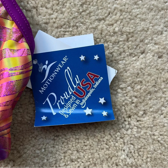 NWT Motionwear Dance Gymnastics Sports Bra - Adult Small - Purple Metallic - Picture 3 of 5